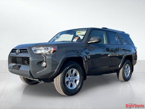 Certified 2024 Toyota 4Runner SR5 AWD/4WD image 2