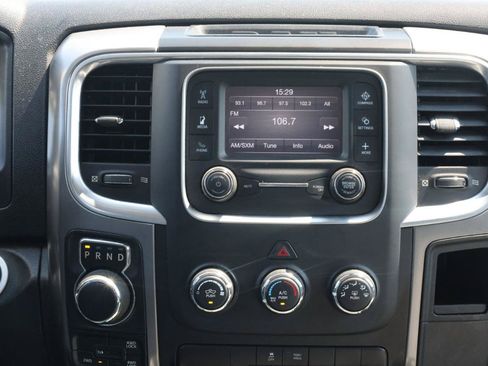 Used 2021 RAM 1500 Classic SLT AWD/4WD image 9
