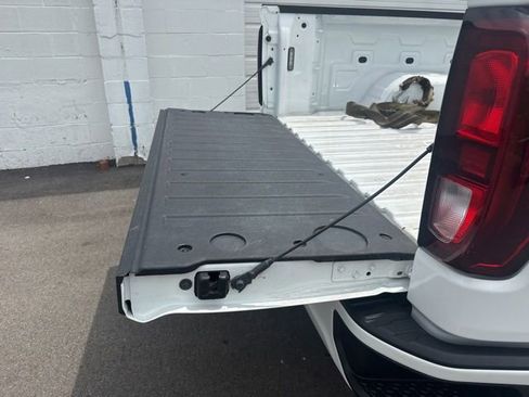 Used 2024 GMC Sierra 1500 Elevation AWD/4WD image 14