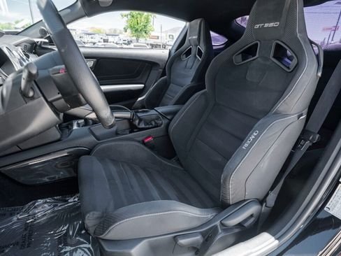 Used 2016 Ford Mustang Shelby GT350 RWD image 13