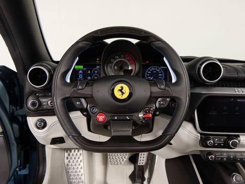 Certified 2023 Ferrari Portofino M RWD image 21