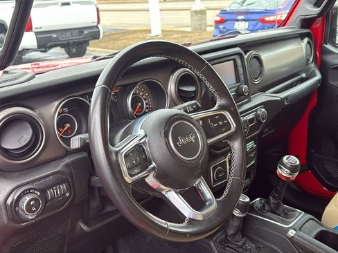 Used 2020 Jeep Gladiator Sport w/ Quick Order Package 23S image 14