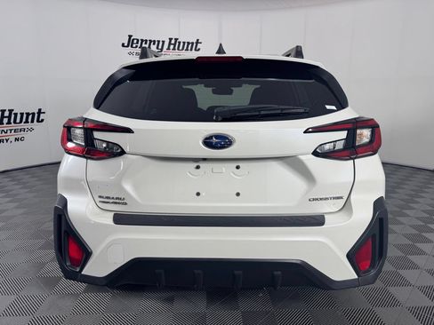 Used 2024 Subaru Crosstrek 2.0i Premium AWD/4WD image 8