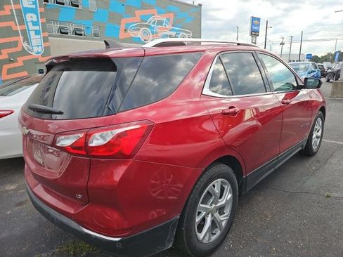 Used 2020 Chevrolet Equinox LT FWD image 3