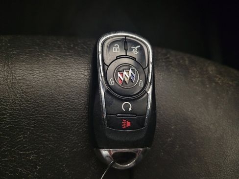 Used 2020 Buick Enclave Avenir w/ Avenir Technology Package image 32