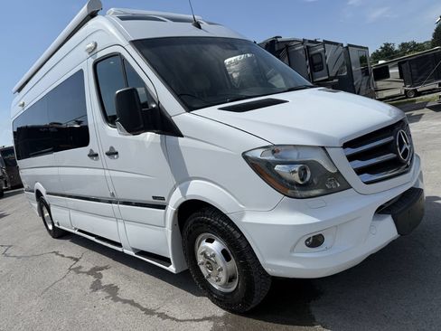 Used 2017 Mercedes-Benz Sprinter 3500 image 16