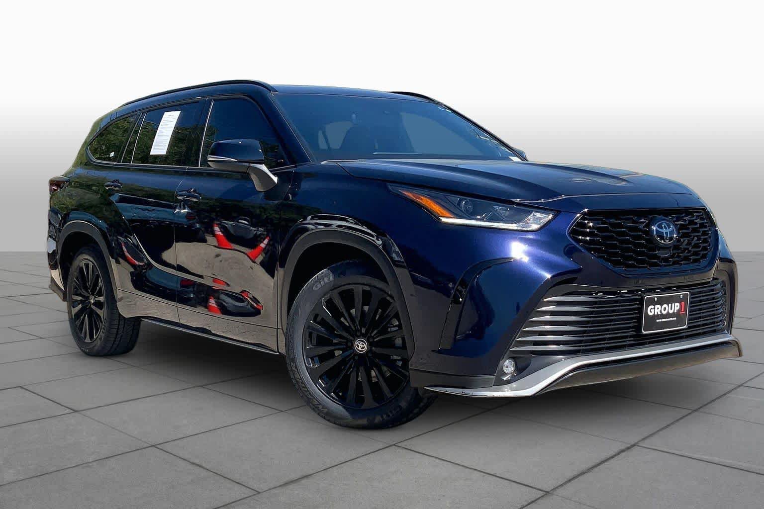 Used 2026 Toyota Highlander XSE AWD/4WD image 3