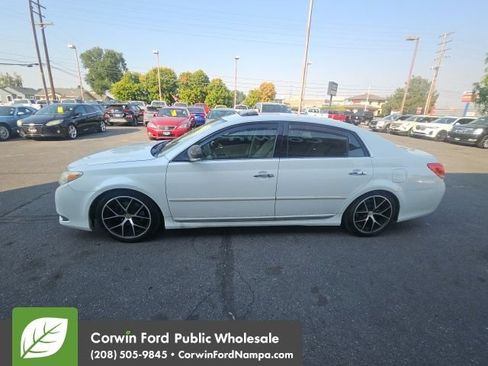 Used 2011 Toyota Avalon Limited FWD image 4