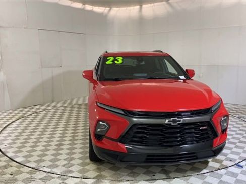 Used 2023 Chevrolet Blazer RS w/ Enhanced Convenience Package image 3