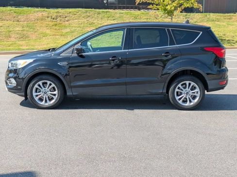 Used 2019 Ford Escape SE FWD image 7