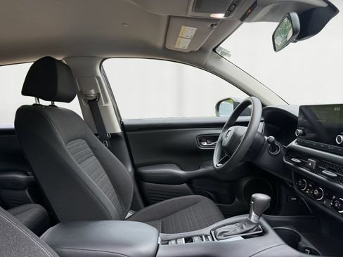Used 2023 Honda HR-V LX image 15