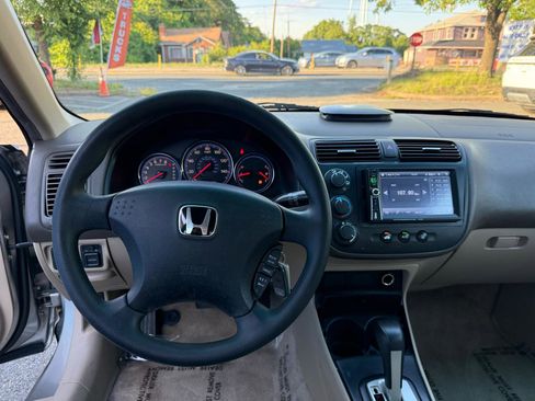 Used 2004 Honda Civic LX image 11