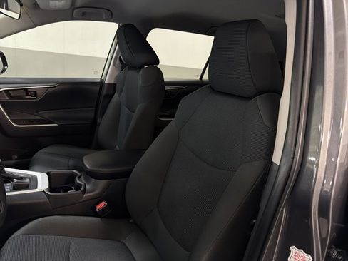 Used 2025 Toyota RAV4 LE image 13