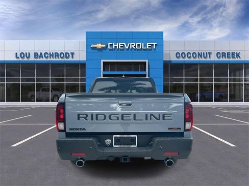 Used 2024 Honda Ridgeline TrailSport image 7