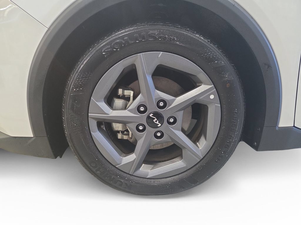 Used 2025 Kia K4 FWD image 28