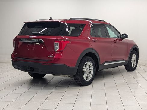 Certified 2023 Ford Explorer XLT w/ Class IV Trailer Tow Package image 7
