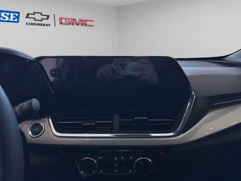 New 2026 Chevrolet Trax LT w/ Driver Confidence Package image 23