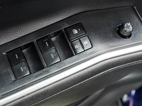 Used 2023 Toyota Highlander XSE FWD image 44