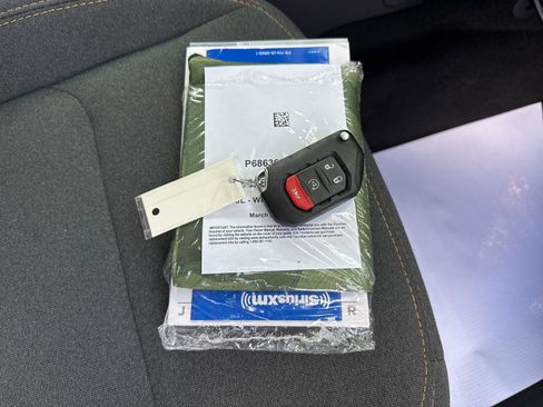 Used 2024 Jeep Wrangler Unlimited Sahara w/ Technology Group AWD/4WD image 55