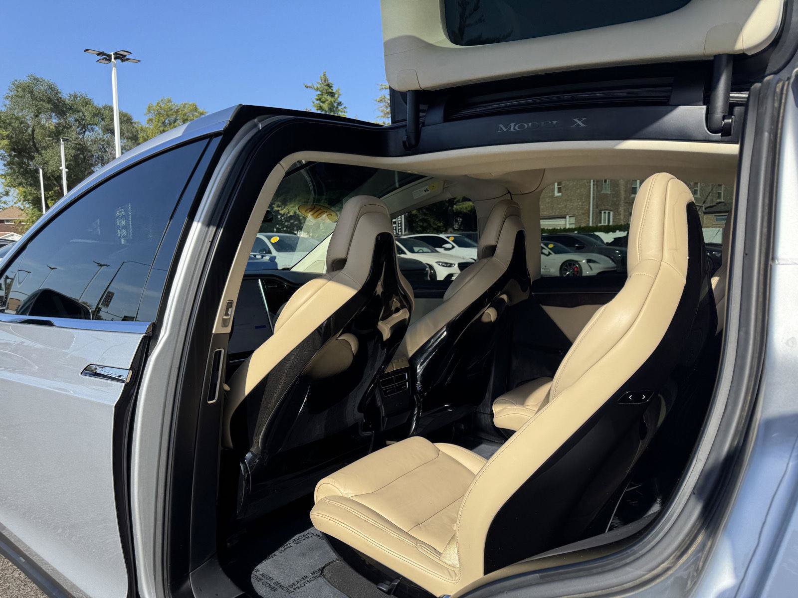 Used 2016 Tesla Model X 90D AWD/4WD image 33