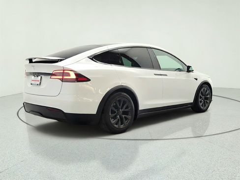 Used 2022 Tesla Model X Plaid AWD/4WD image 5