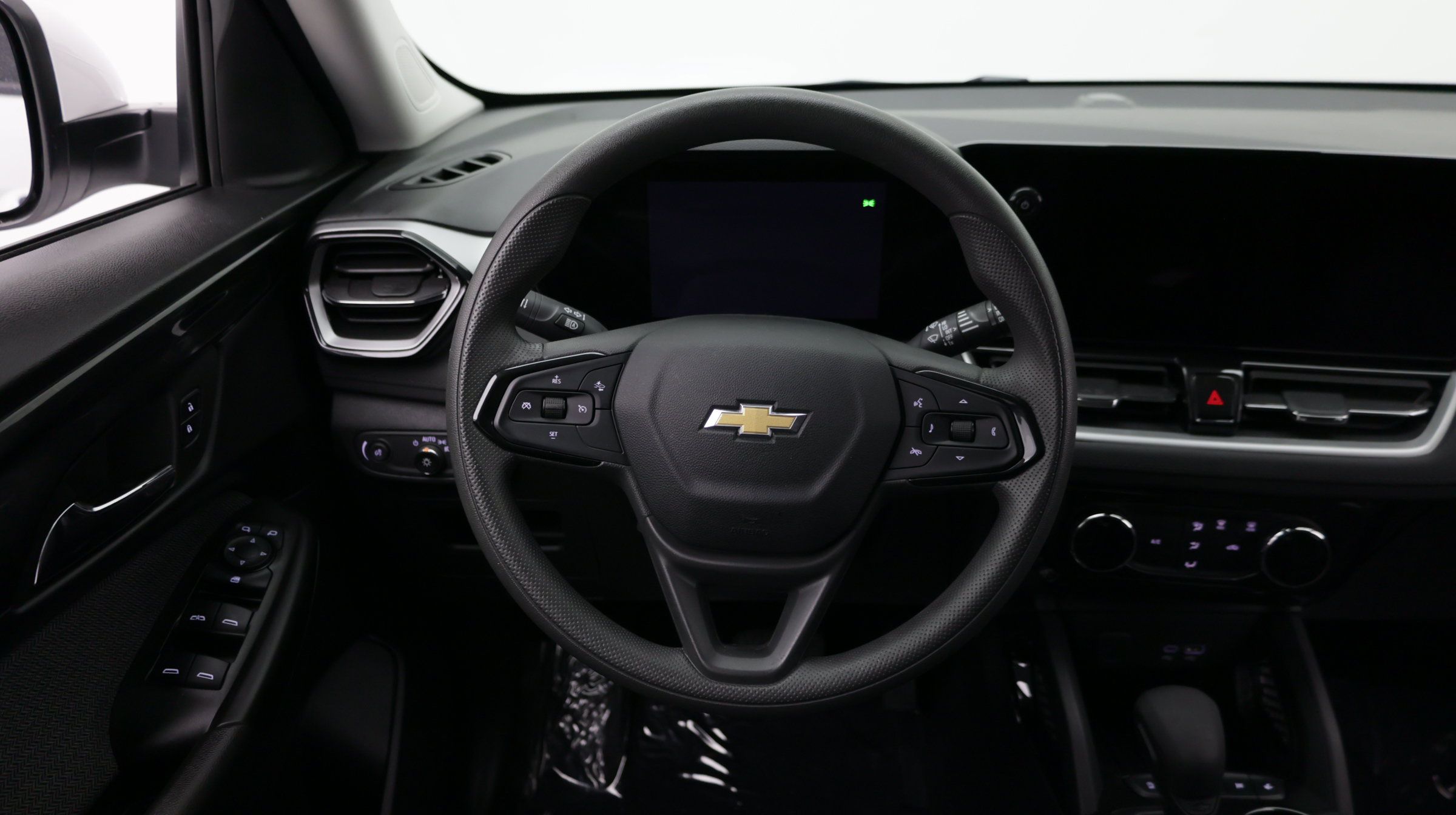 Used 2026 Chevrolet TrailBlazer LT FWD image 29