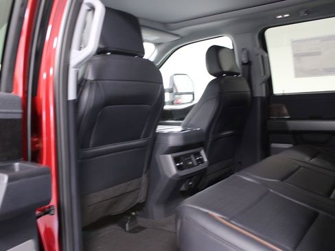 New 2026 Ford F250 Lariat w/ Black Appearance Package image 28