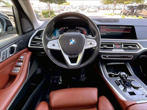 Used 2021 BMW X7 xDrive40i w/ Premium Package AWD/4WD image 8