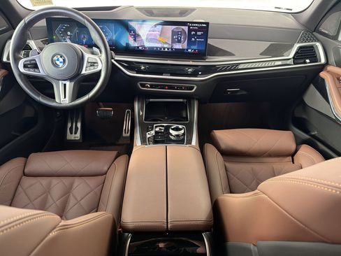 Used 2025 BMW X5 M60i AWD/4WD image 16