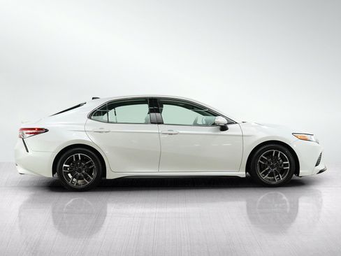 Used 2020 Toyota Camry XSE w/ Blackout Package FWD image 6