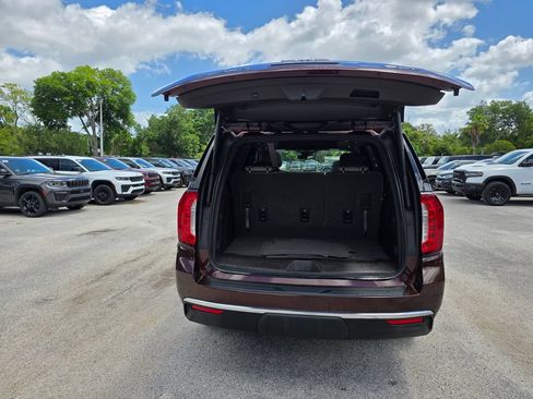 Used 2023 GMC Yukon SLT w/ Max Trailering Package AWD/4WD image 40