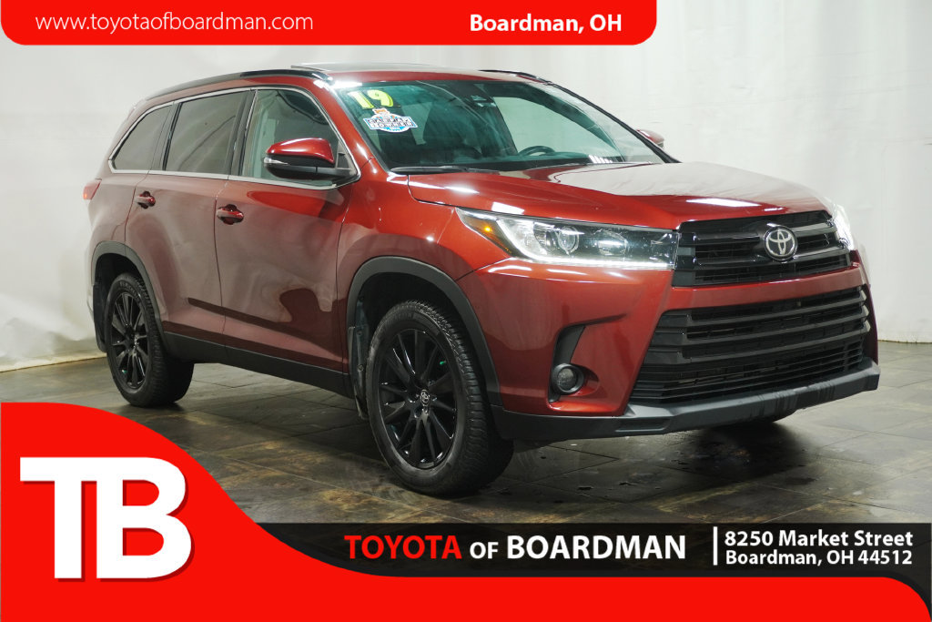 Used 2019 Toyota Highlander SE AWD/4WD image 1