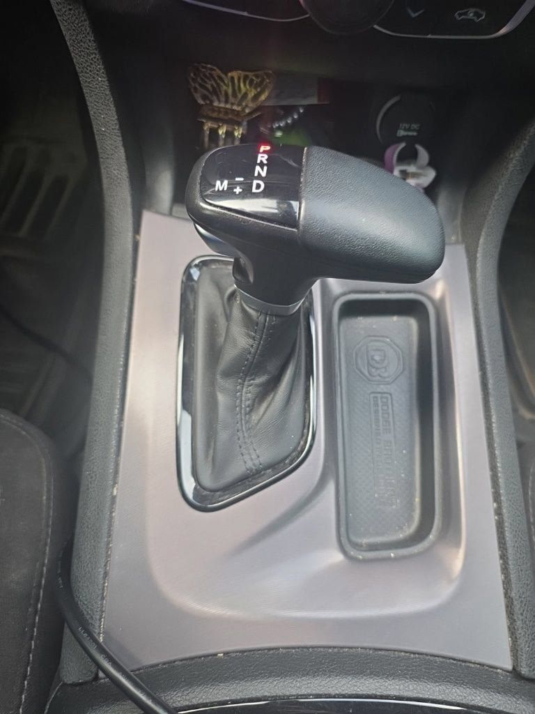 Used 2022 Dodge Charger SXT w/ Blacktop Package RWD image 19