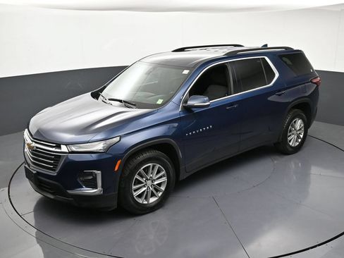 Used 2023 Chevrolet Traverse LT w/ LPO, Floor Liner Package AWD/4WD image 16