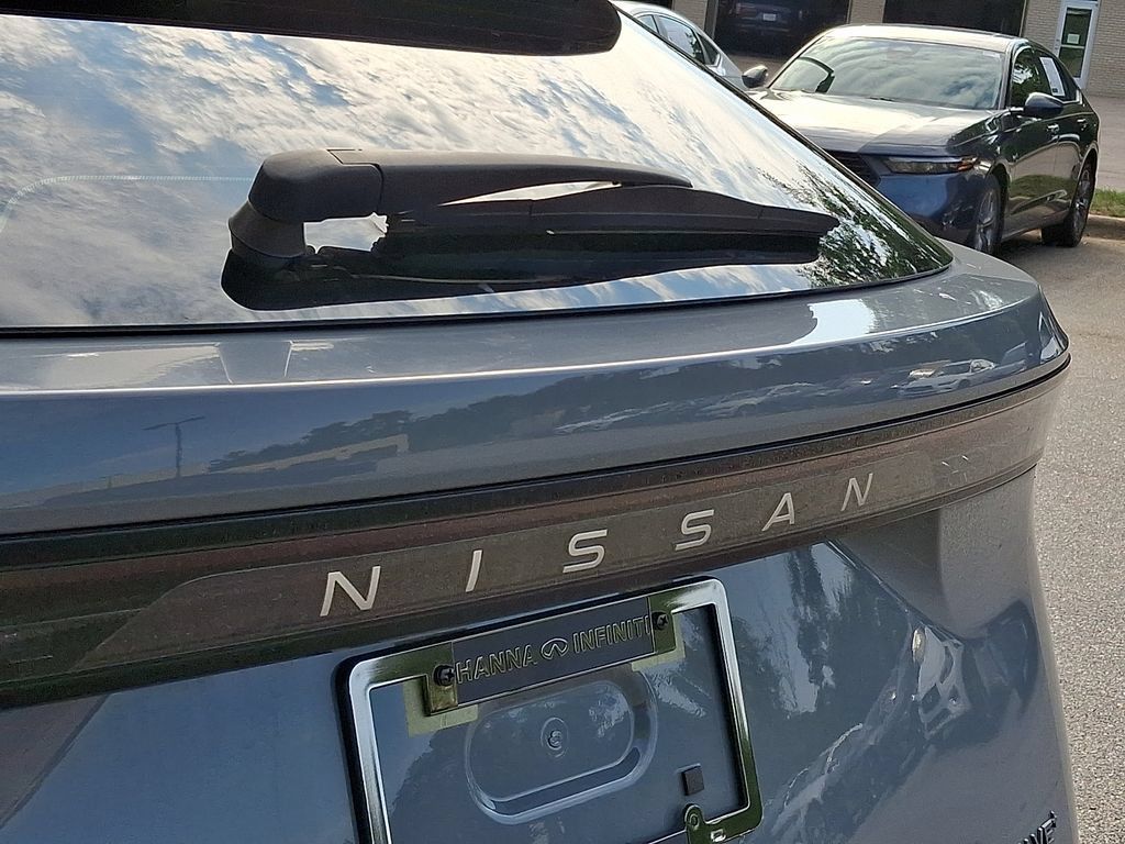 Used 2023 Nissan Ariya FWD image 30