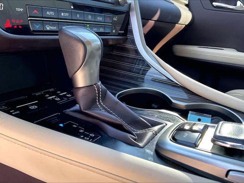 Used 2019 Lexus RX 350L Luxury image 14