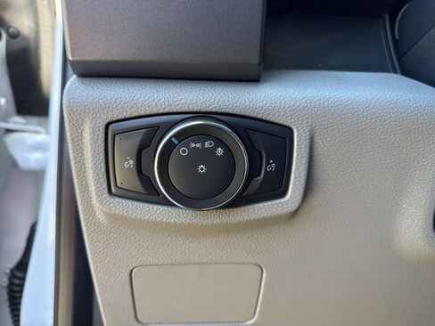 Used 2022 Ford F450 XLT w/ XLT Value Package image 16