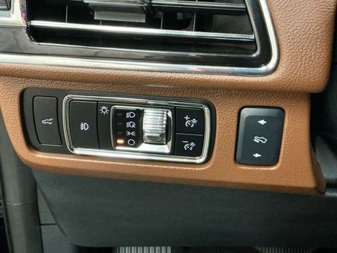 Used 2024 Lincoln Navigator L Reserve AWD/4WD image 22