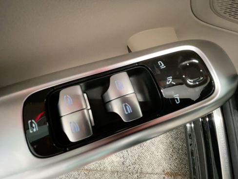 Certified 2026 Mercedes-Benz C 300 4MATIC Sedan image 13