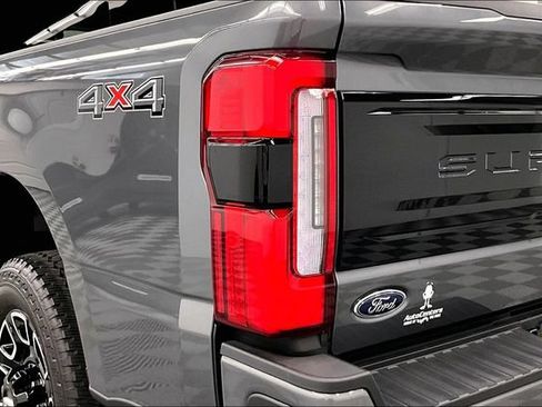 Used 2026 Ford F250 Platinum AWD/4WD image 38