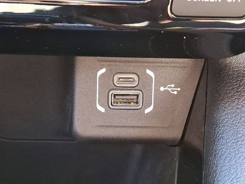 Certified 2022 Jeep Compass Limited image 24