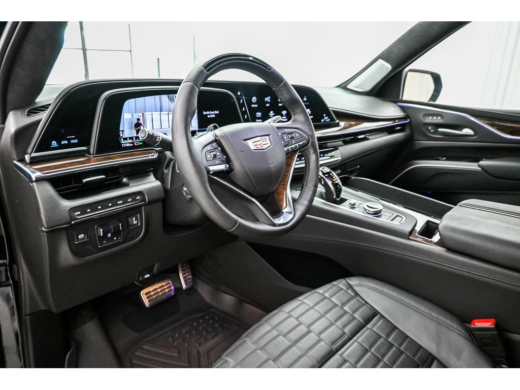 Certified 2024 Cadillac Escalade Sport Platinum w/ LPO, ONYX Package AWD/4WD image 11