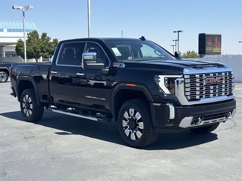 New 2025 GMC Sierra 2500 Denali w/ Denali Reserve Package image 8