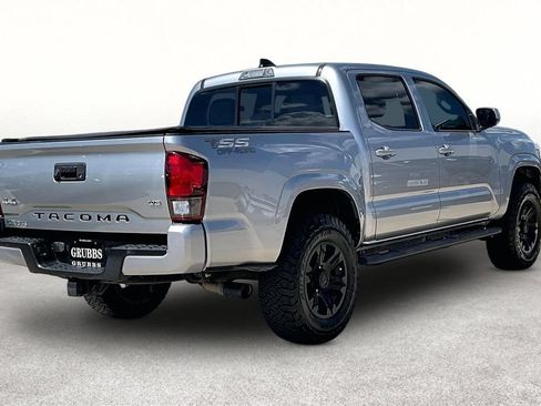 Used 2021 Toyota Tacoma SR AWD/4WD image 13