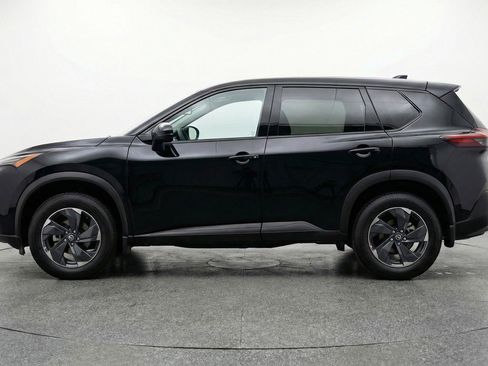 Used 2025 Nissan Rogue SV image 5