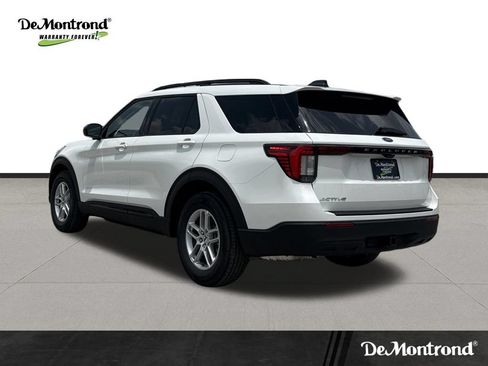 New 2026 Ford Explorer Active RWD image 7