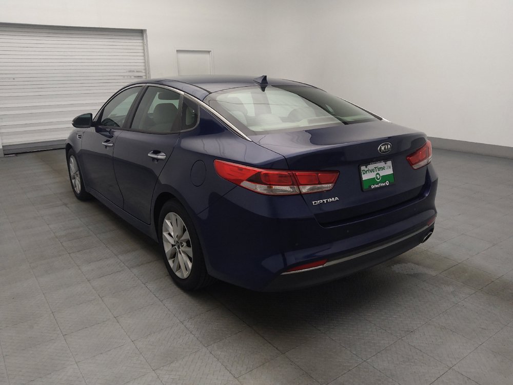 Used 2018 Kia Optima LX w/ 17" Alloy Wheels Package FWD image 5