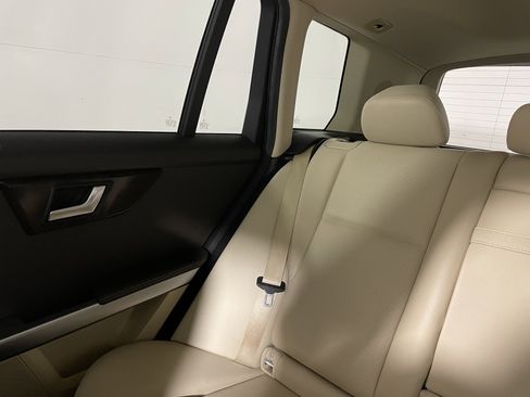 Used 2015 Mercedes-Benz GLK 350 4MATIC image 13