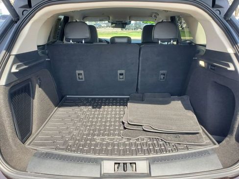 Used 2023 Lincoln Corsair AWD w/ Equipment Group 101A image 28