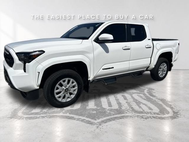 Used 2026 Toyota Tacoma SR5 AWD/4WD image 2